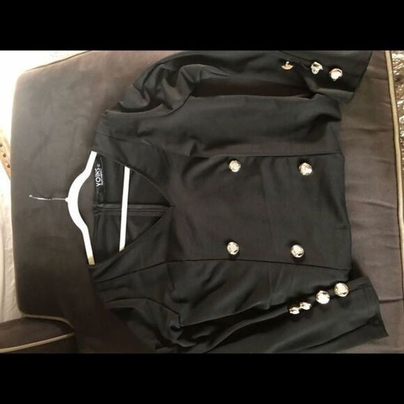Black long sleeve button dress. - Picture 2 of 6